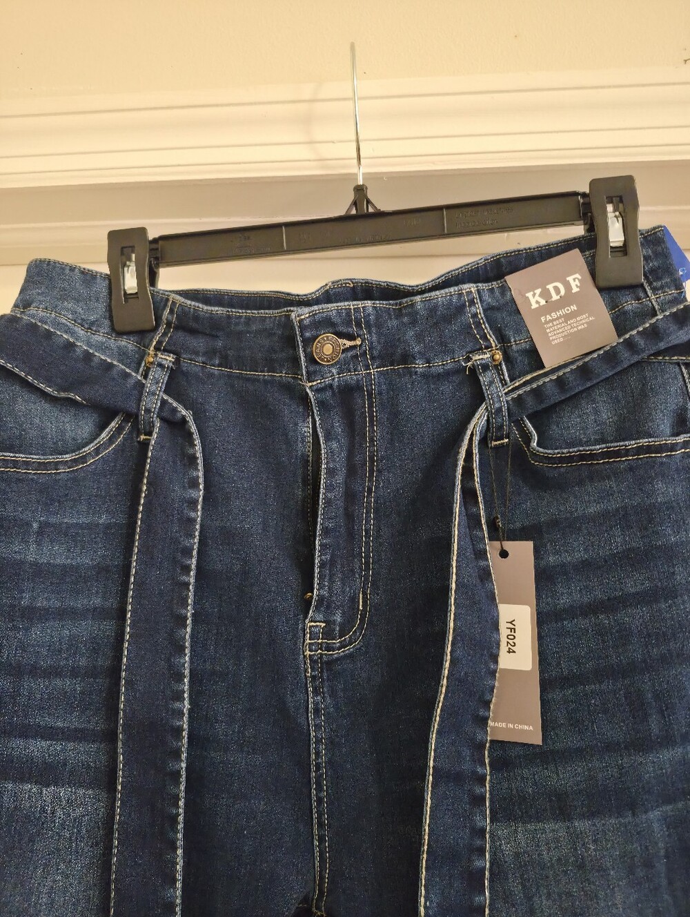 NWT-KDF High Rise Belted Flare Jeans Women Plus Size 16 Dark Wash Stretch Denim - Picture 3 of 6